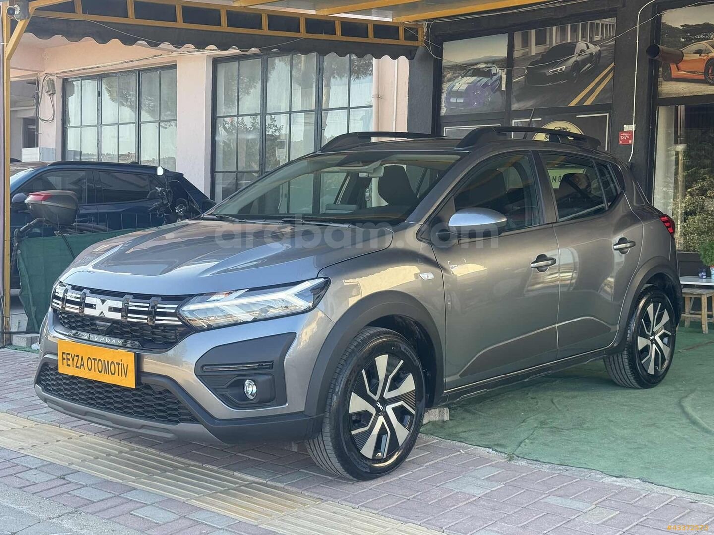 FEYZA OTOMOTİVDEN 2025 STEPWAY 1.0 TCE EXPRESSİON 2,500 KM 4