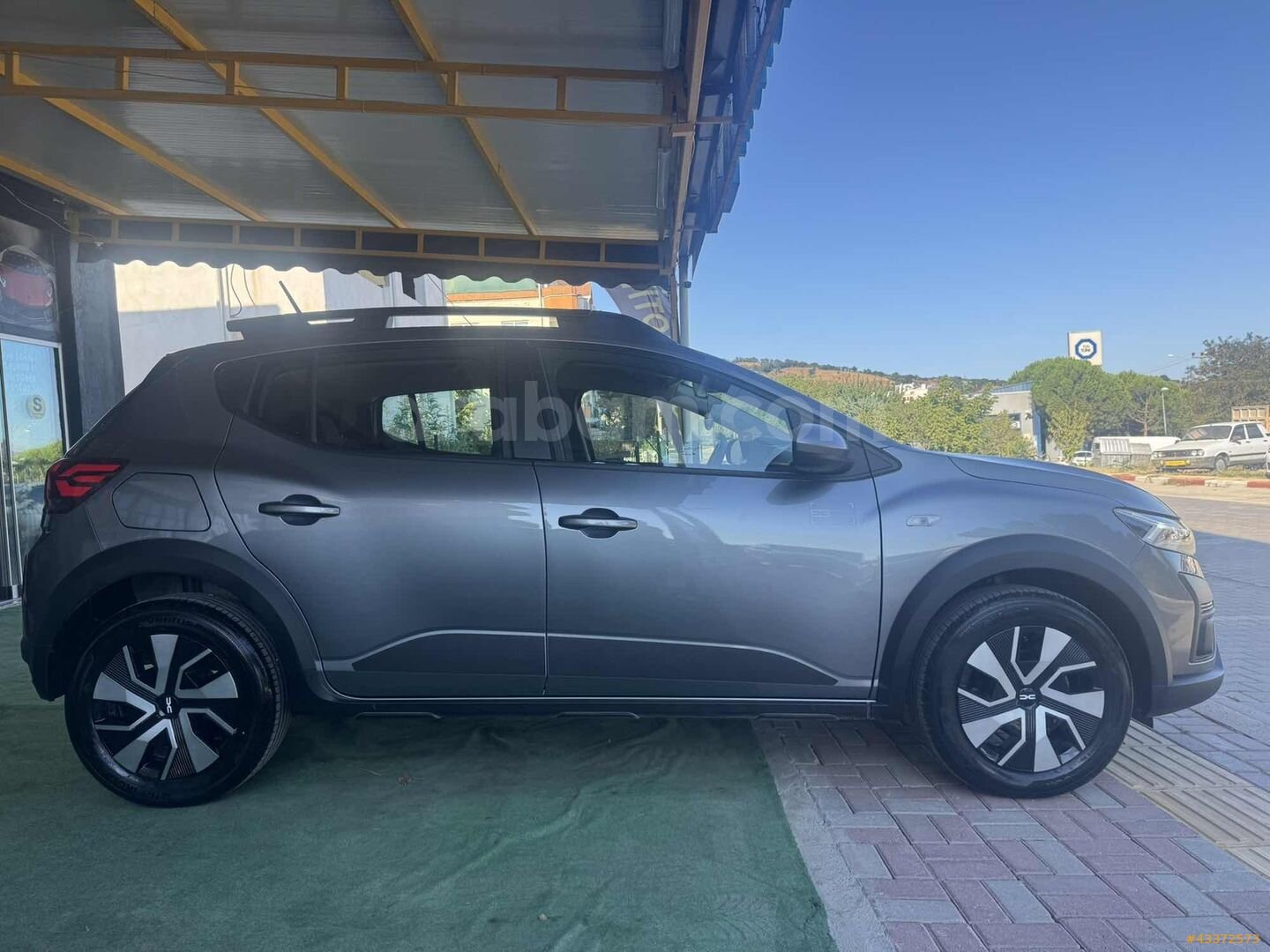 FEYZA OTOMOTİVDEN 2025 STEPWAY 1.0 TCE EXPRESSİON 2,500 KM 6