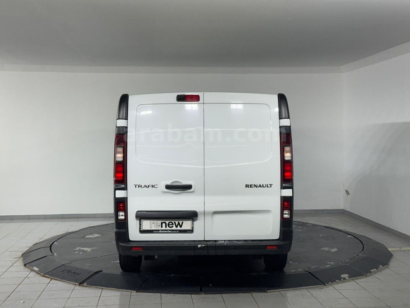Galeriden Renault Trafic 2.0 DCI Grand Confort 2024 Model İstanbul 94.965 km Beyaz 6