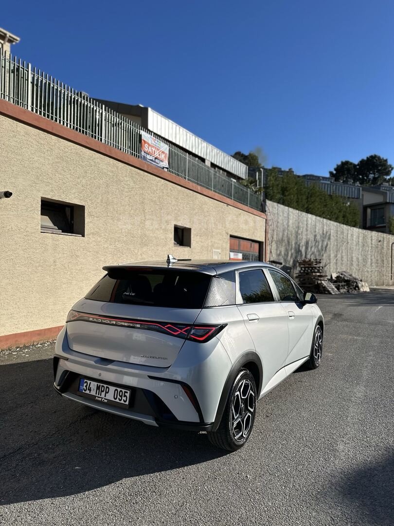 Sahibinden BYD Dolphin Design 2024 Model İstanbul 33.000 km Gri (metalik) 3