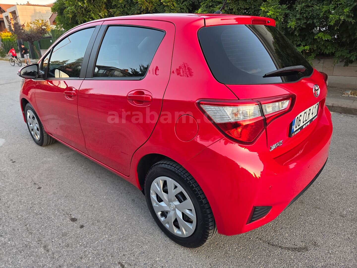 Galeriden Toyota Yaris 1.5 Fun Special 2017 Model Ankara 62.800 km Kırmızı 4