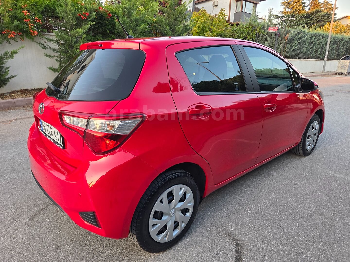 Galeriden Toyota Yaris 1.5 Fun Special 2017 Model Ankara 62.800 km Kırmızı 6