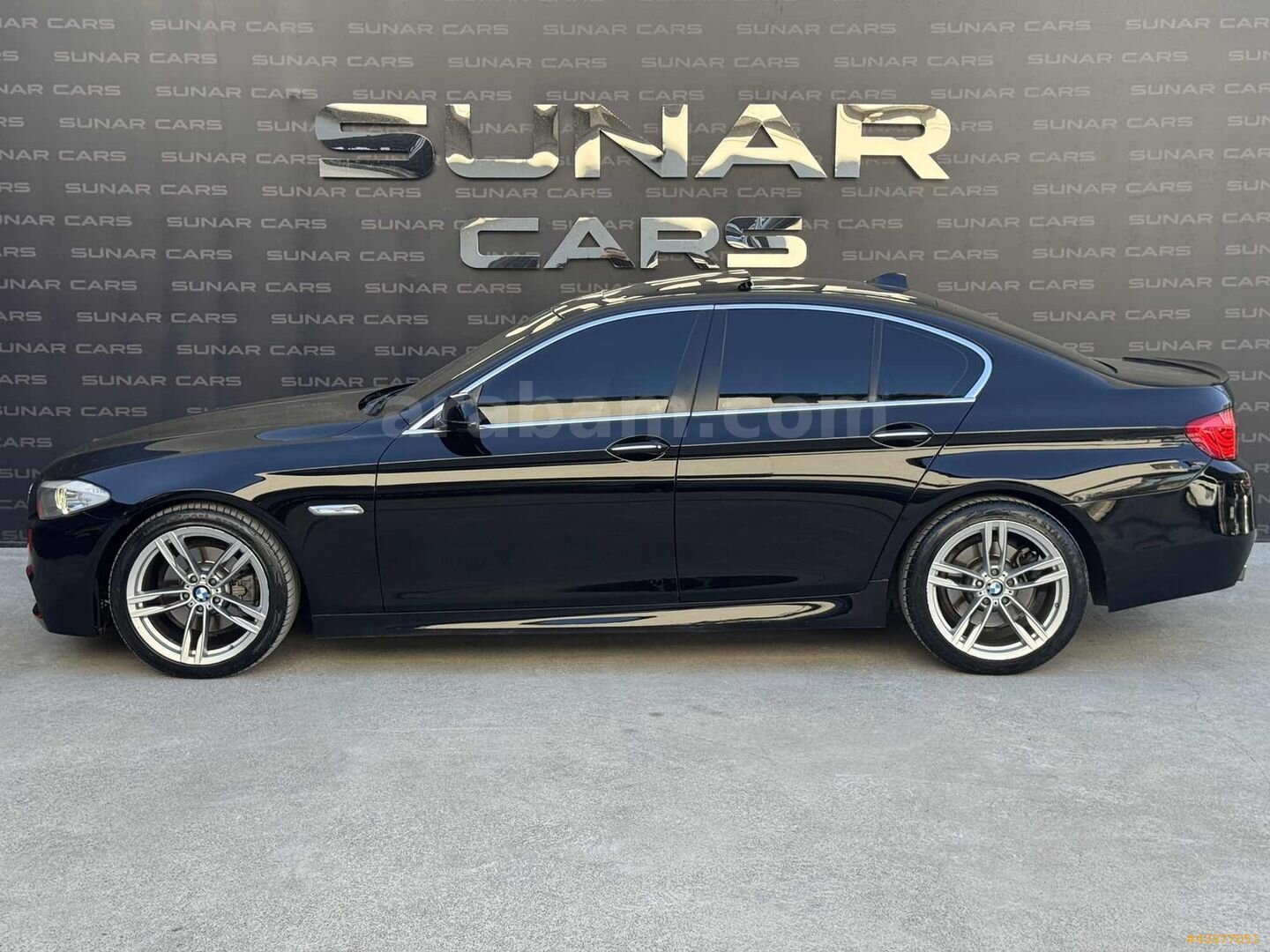 SUNAR CARS'DAN BMW 5.25d xDrive HAYALET/NBT/VAKUM/E.BAGAJ/ISITMA 5