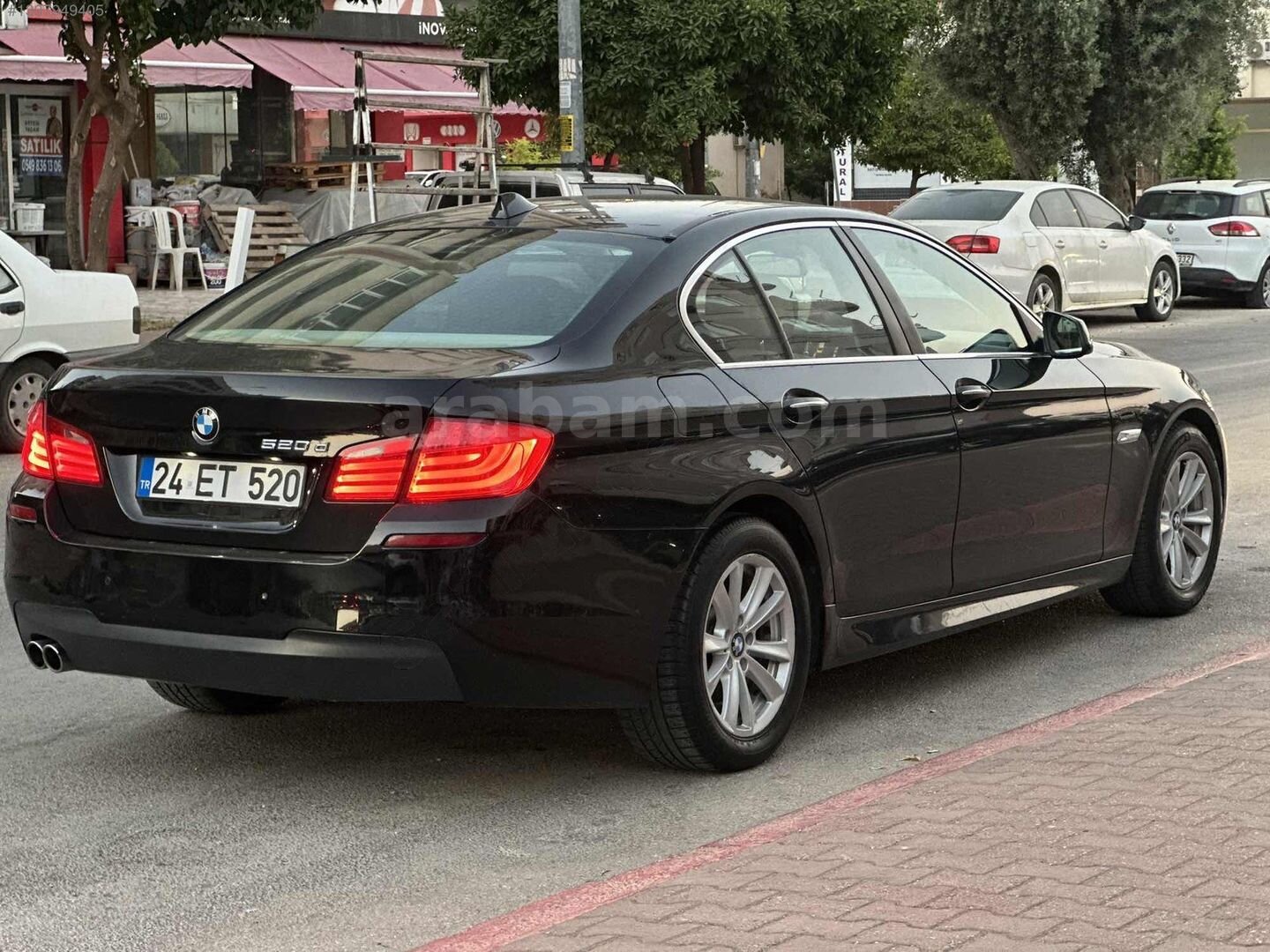 Galeriden BMW 5 Serisi 520d Premium 2013 Model Antalya 240.000 km Siyah 5