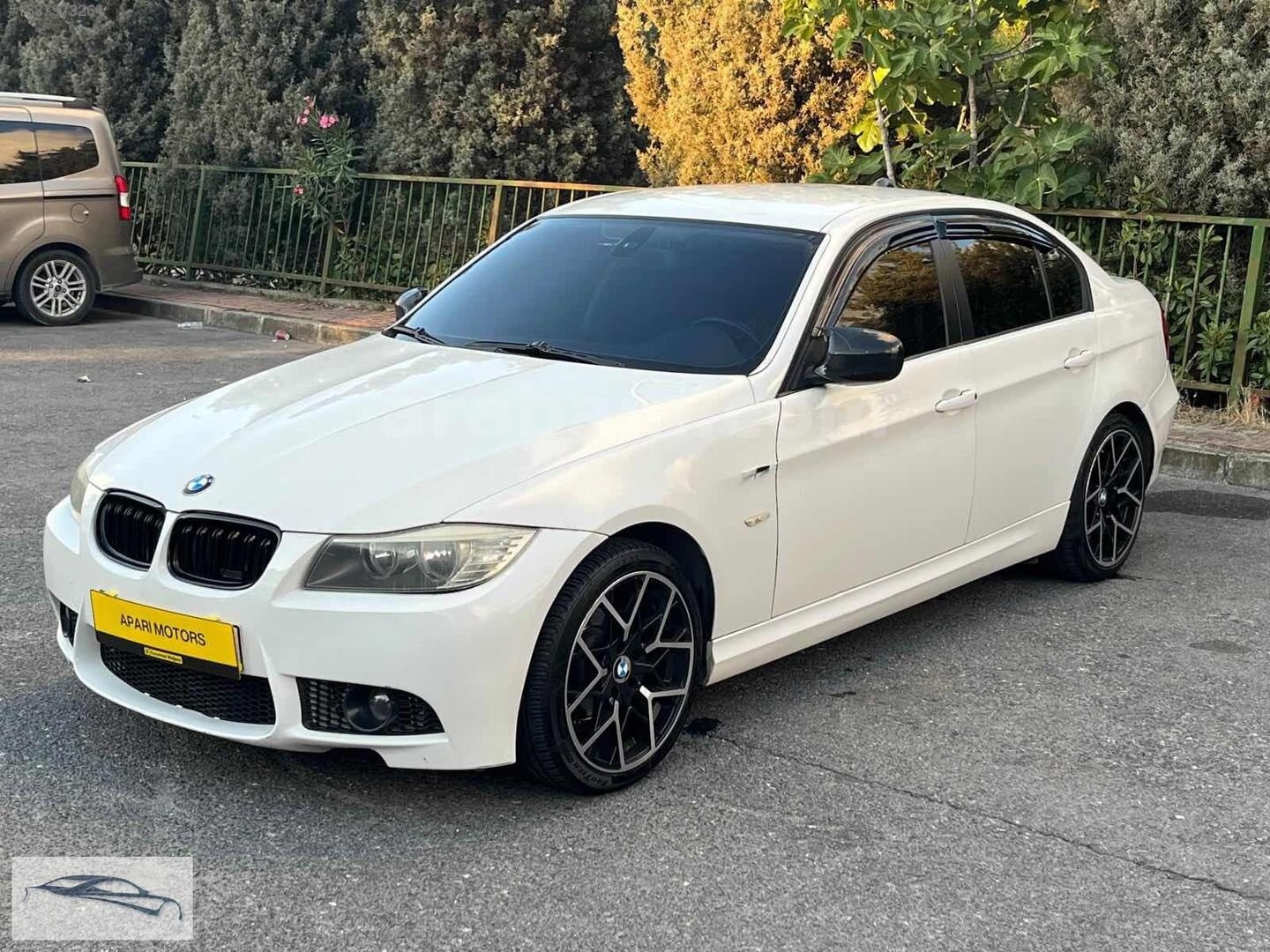 2009 BMW 3.18D PREMİUM OTOMATİK 205000KM 1