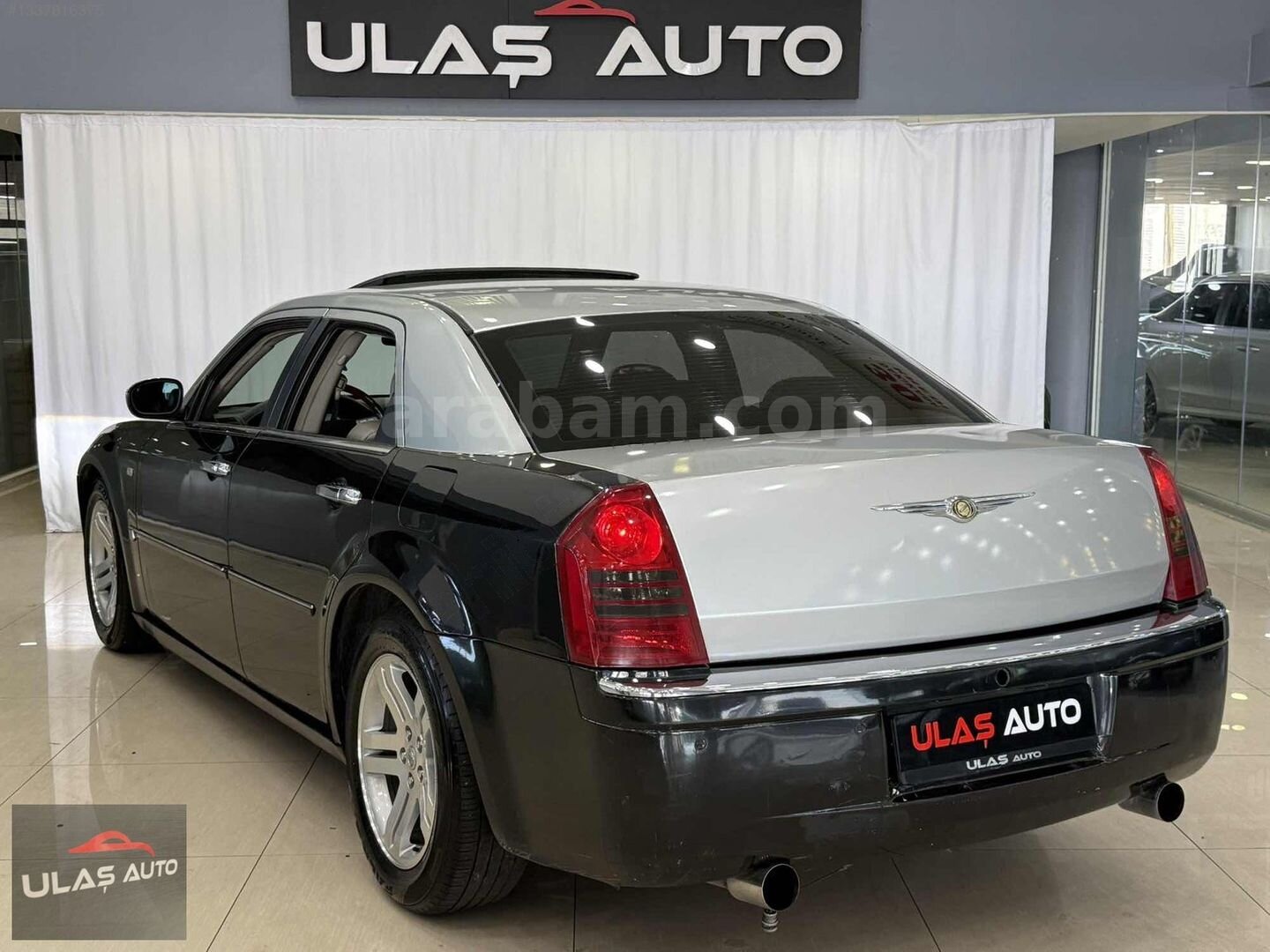 Galeriden Chrysler 300 C 3.5 2006 Model İstanbul 325.000 km Siyah 5
