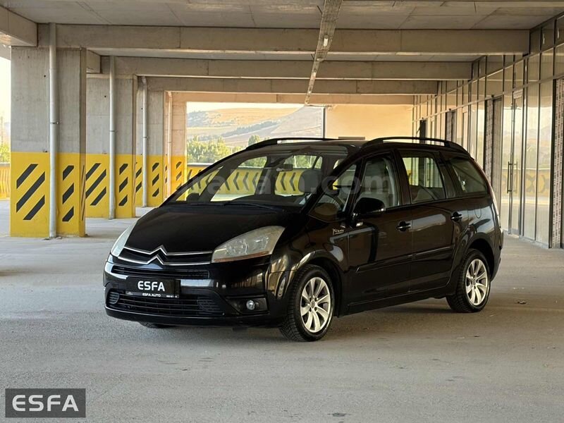 ESFA AUTO'DAN 2010 C4 GRAND PİCASSO HATASIZ BOYASIZ