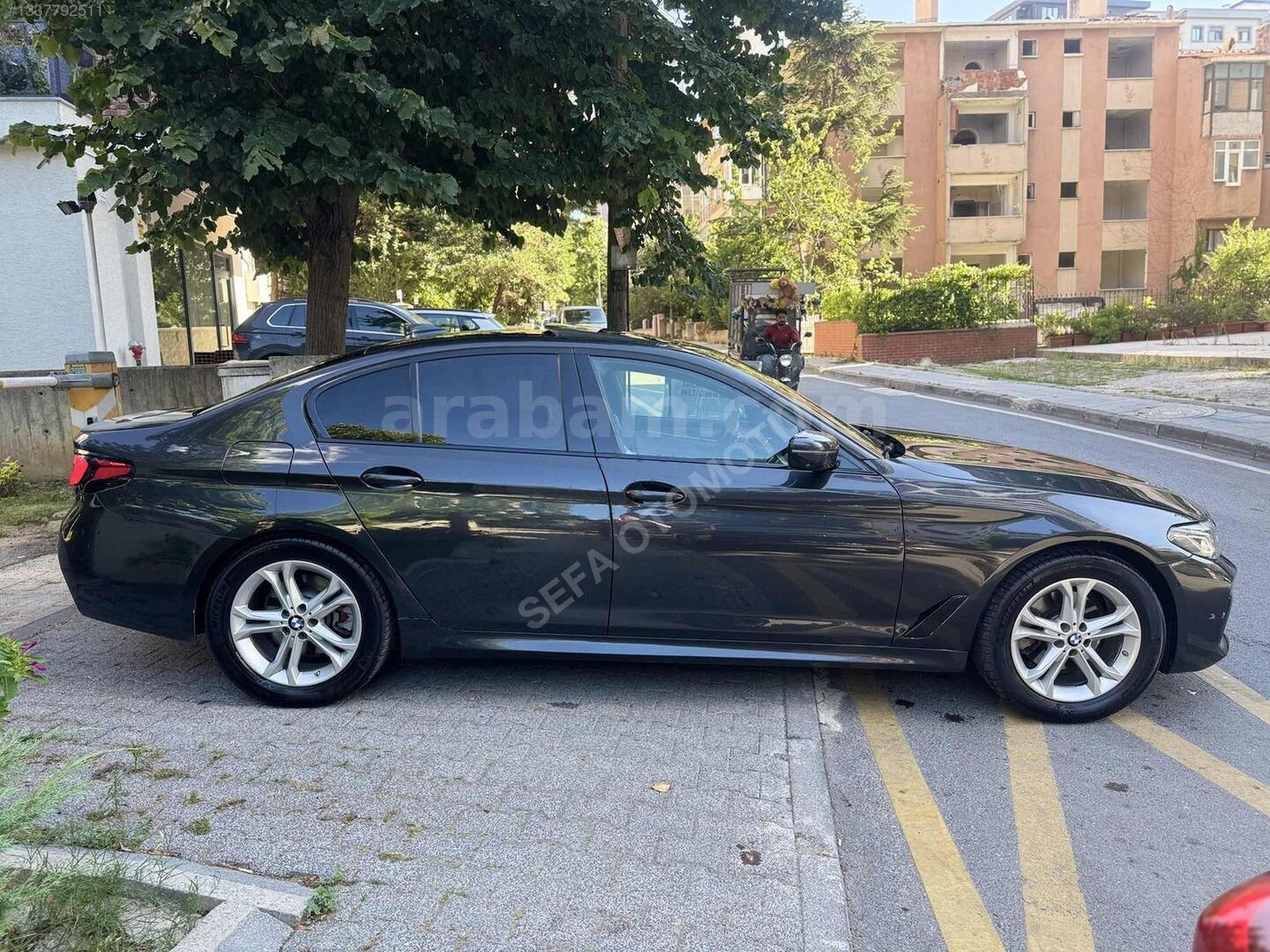Galeriden BMW 5 Serisi 520i M Sport 2023 Model İstanbul 95.000 km Gri 5
