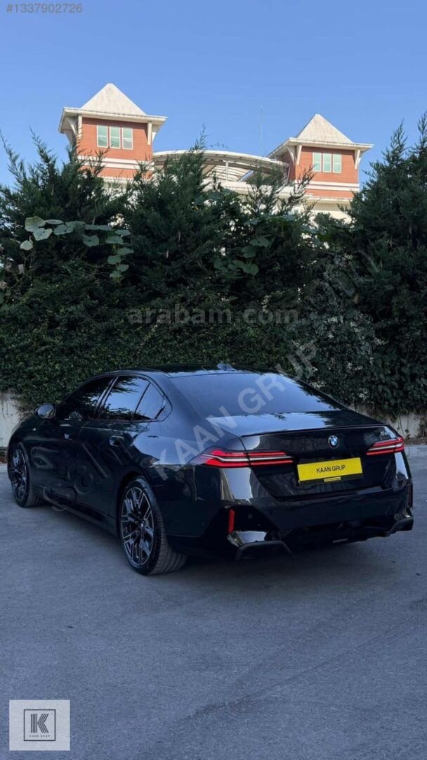 Galeriden BMW 5 Serisi 520i M Sport 2025 Model İstanbul 10.000 km Füme 5