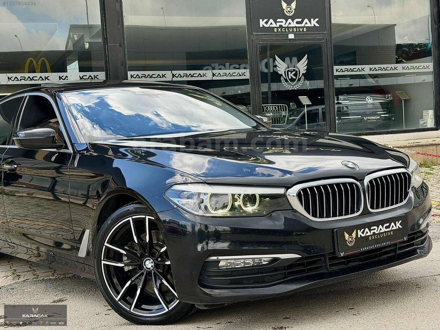 Galeriden BMW 5 Serisi 520i Prestige 2017 Model Afyonkarahisar 163.000 km Siyah 1