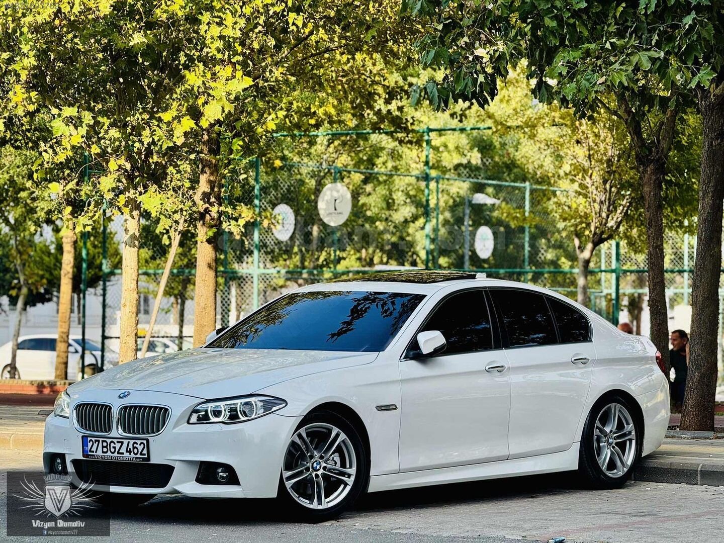 Galeriden BMW 5 Serisi 520i Premium 2015 Model Gaziantep 248.000 km Beyaz 4