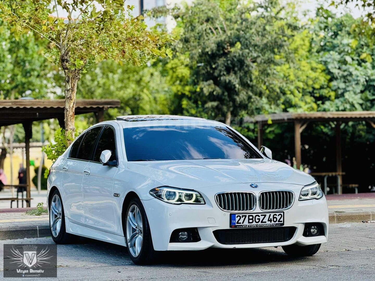 Galeriden BMW 5 Serisi 520i Premium 2015 Model Gaziantep 248.000 km Beyaz 2