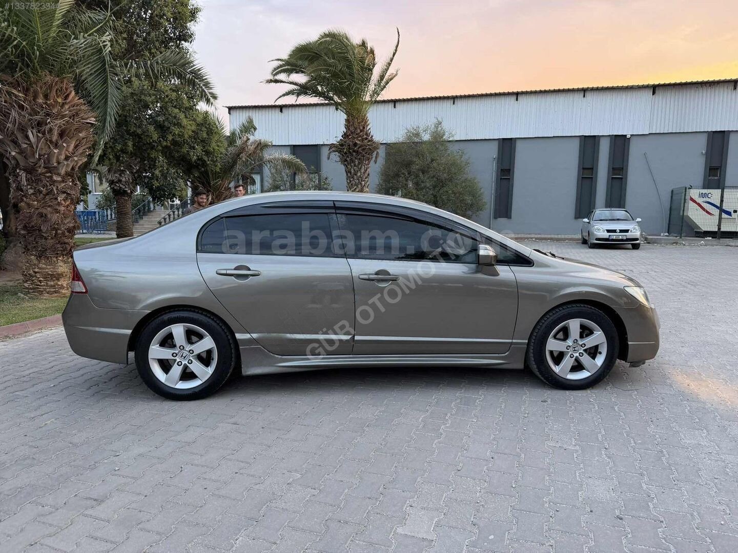GÜR OTOMOTİV AKHİSAR / Honda civic /Otomotik vites /Değişensiz 6
