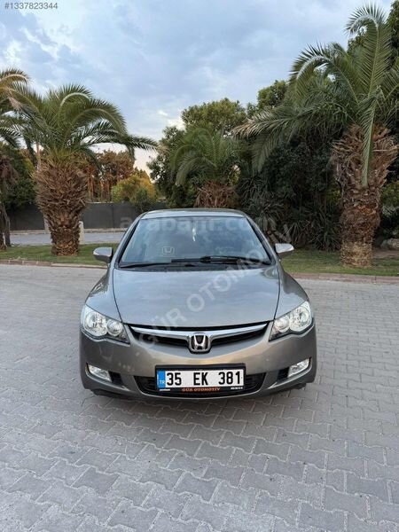 GÜR OTOMOTİV AKHİSAR / Honda civic /Otomotik vites /Değişensiz
