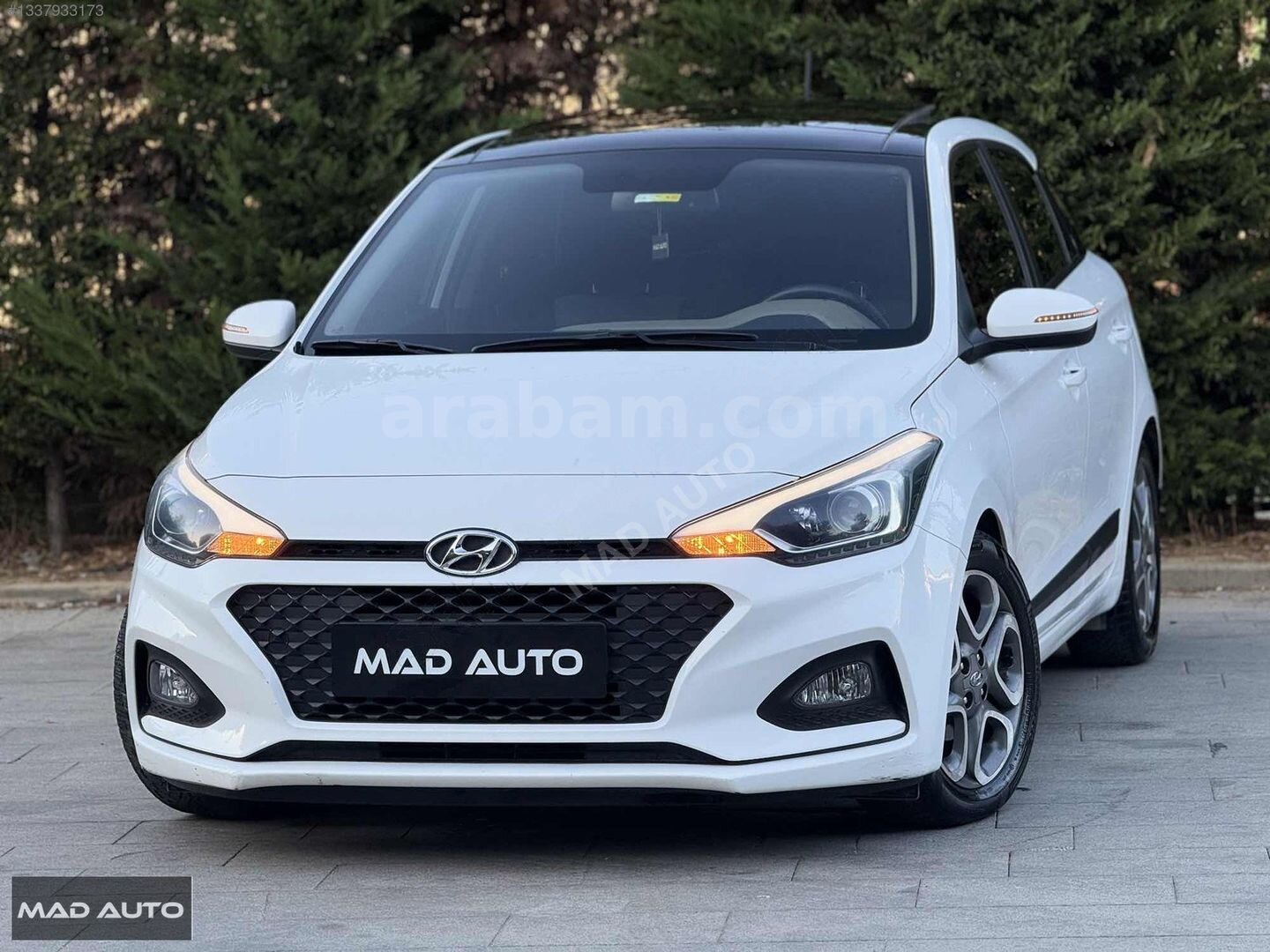 Galeriden Hyundai i20 1.4 MPI Elite Smart 2019 Model İstanbul 55.000 km Beyaz 1