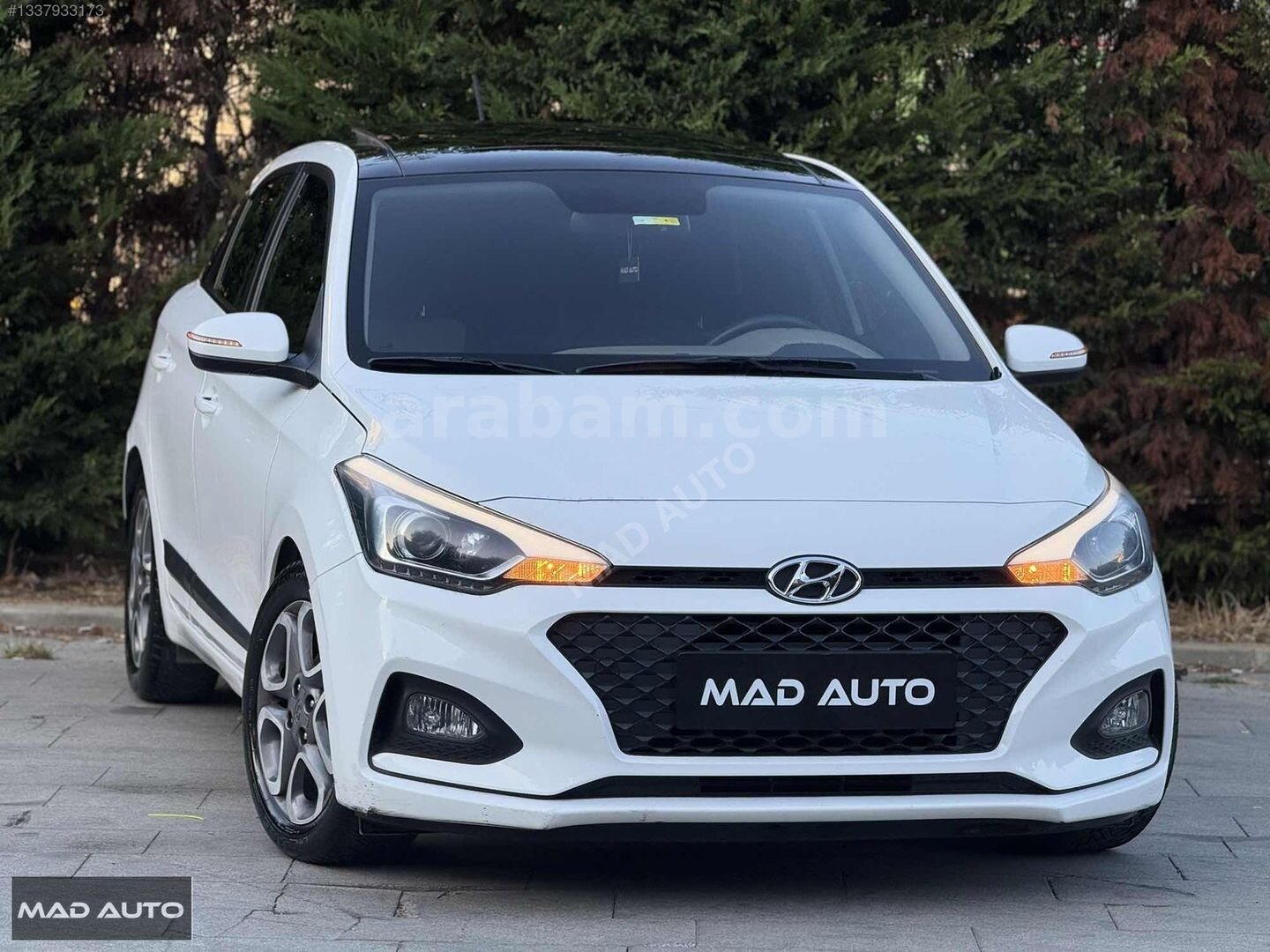 Galeriden Hyundai i20 1.4 MPI Elite Smart 2019 Model İstanbul 55.000 km Beyaz 3
