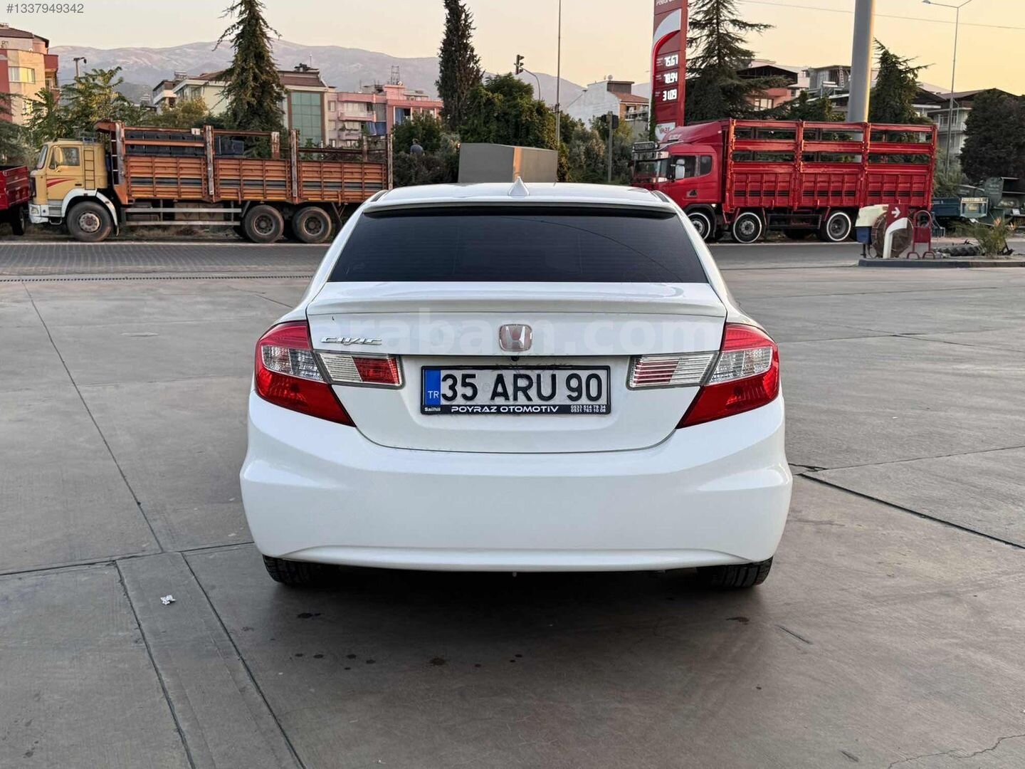 Galeriden Honda Civic 1.6i VTEC Dream 2016 Model Manisa 117.000 km Beyaz 5
