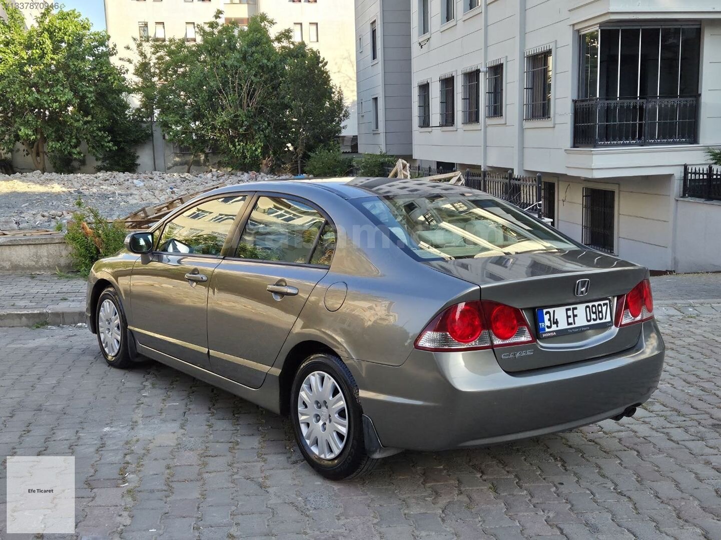 Galeriden Honda Civic 1.6i VTEC Dream 2007 Model İstanbul 39.000 km Bej 4