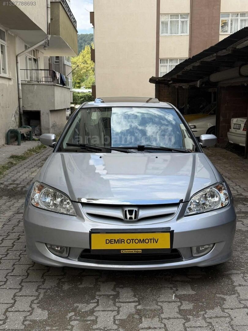 Galeriden Honda Civic 1.6i VTEC ES 2006 Model Kastamonu 298.000 km Gri 4