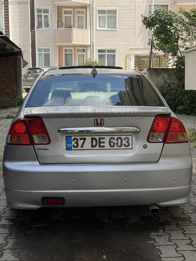 Galeriden Honda Civic 1.6i VTEC ES 2006 Model Kastamonu 298.000 km Gri 7