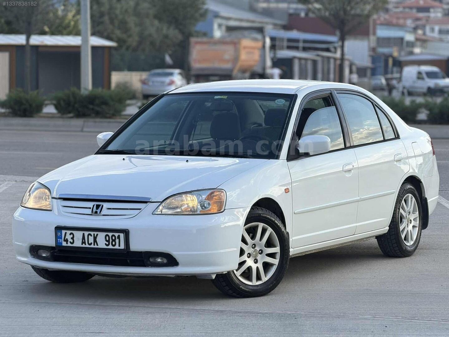 Galeriden Honda Civic 1.6i VTEC ES 2003 Model Ankara 230.000 km Beyaz 1