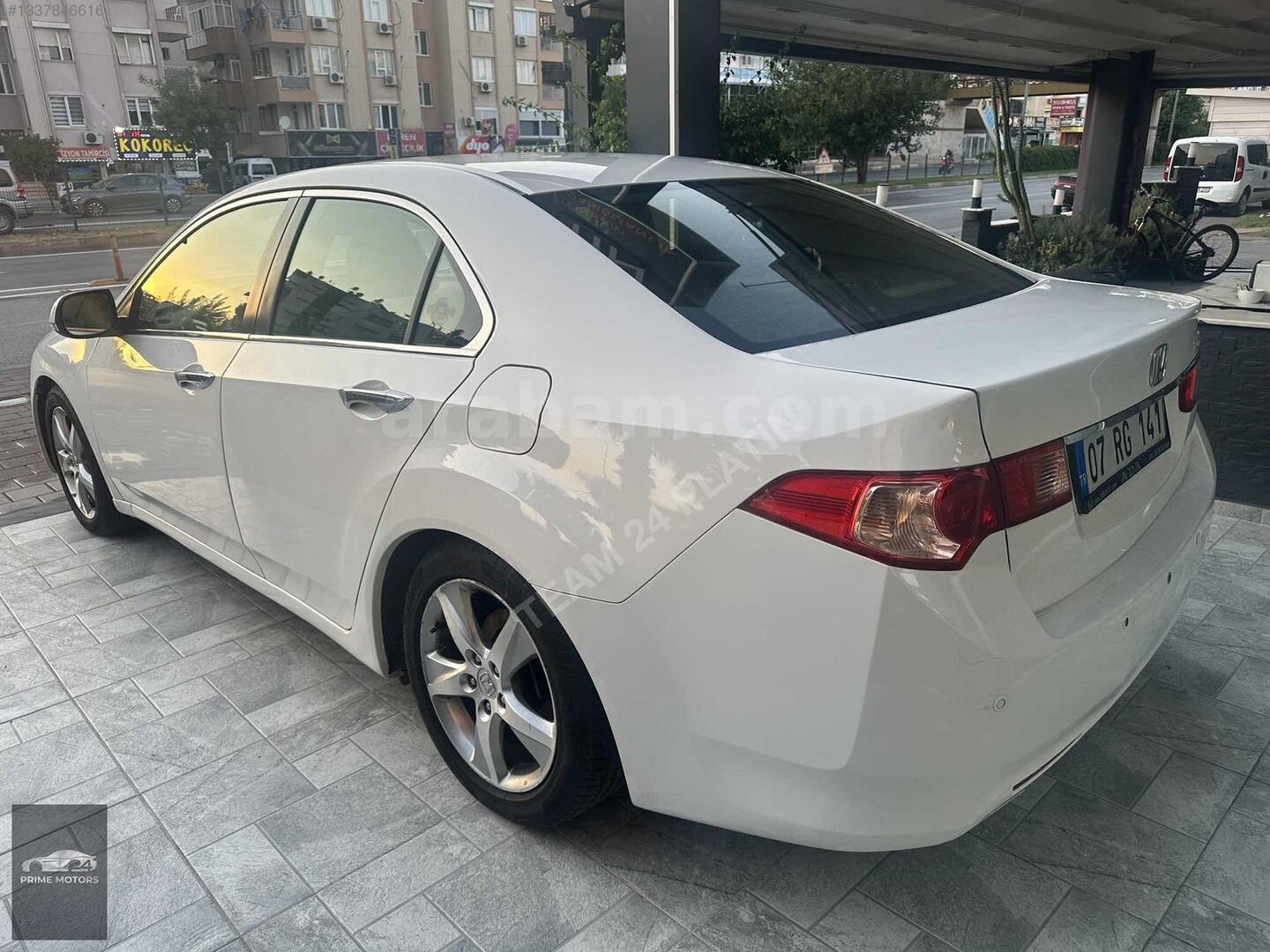 Galeriden Honda Accord 2.0 Executive 2012 Model Antalya 270.000 km Beyaz 2