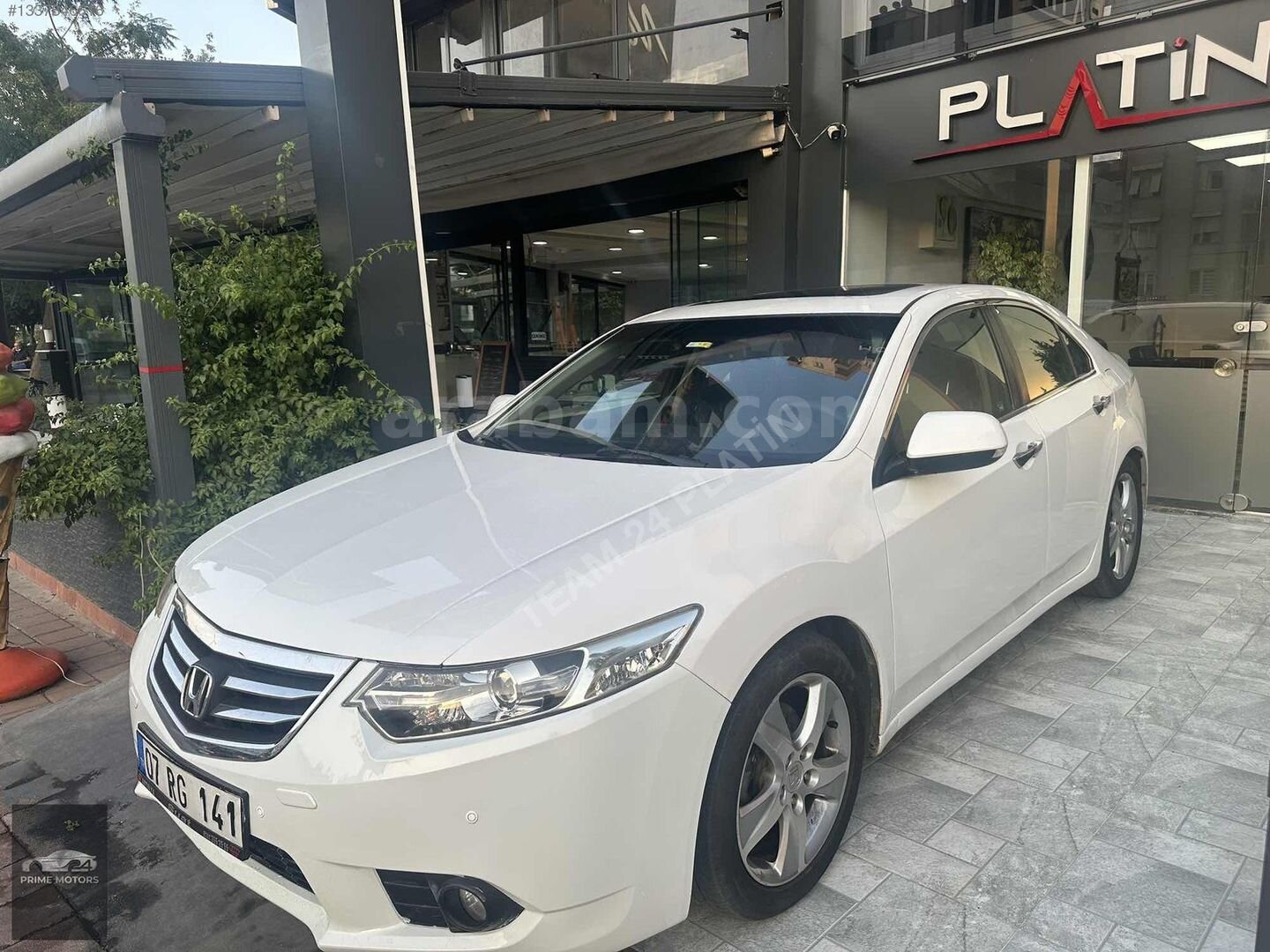 Galeriden Honda Accord 2.0 Executive 2012 Model Antalya 270.000 km Beyaz 3