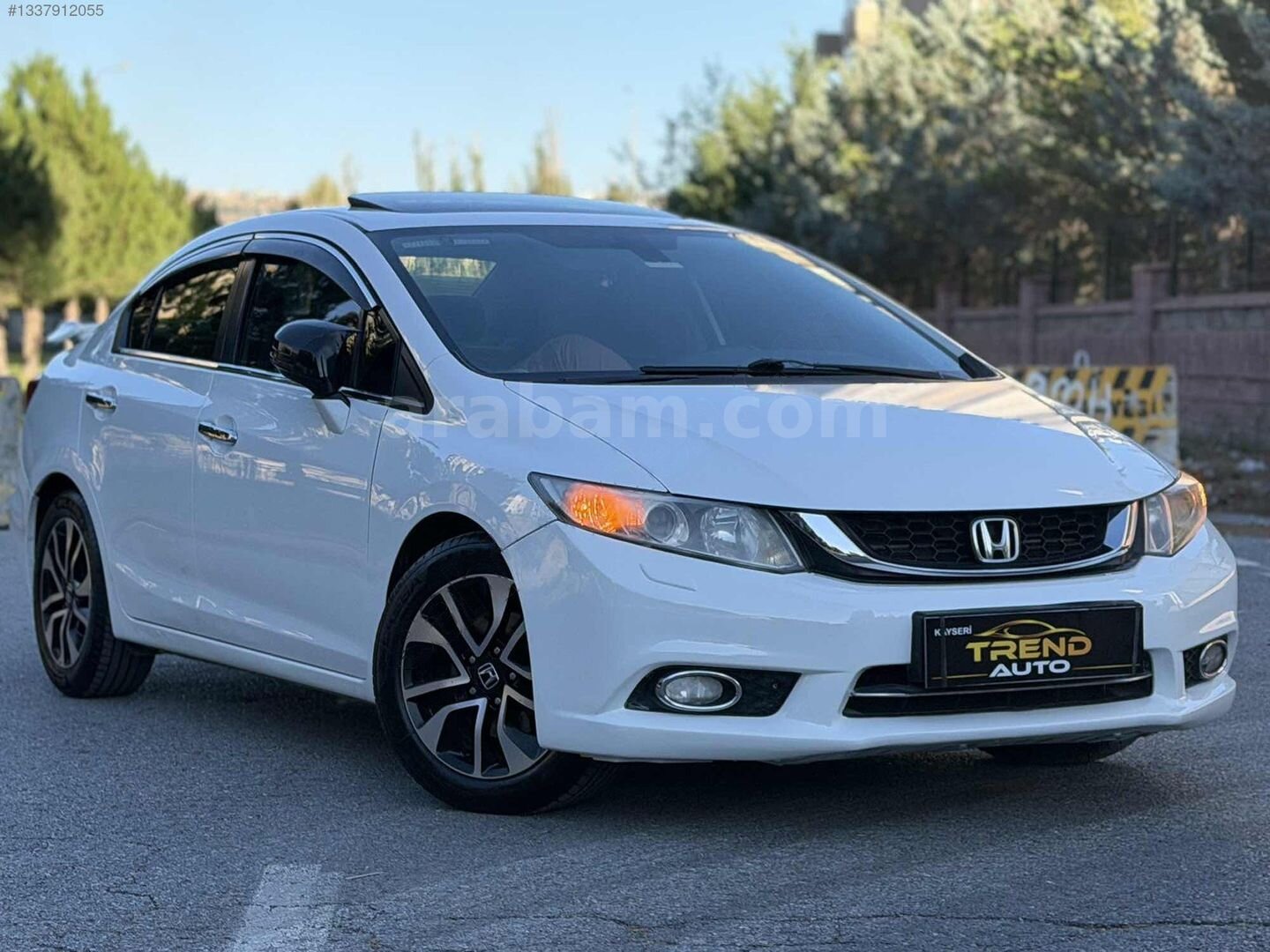 Galeriden Honda Civic 1.6i VTEC Eco Elegance 2015 Model Kayseri 268.000 km Beyaz 1