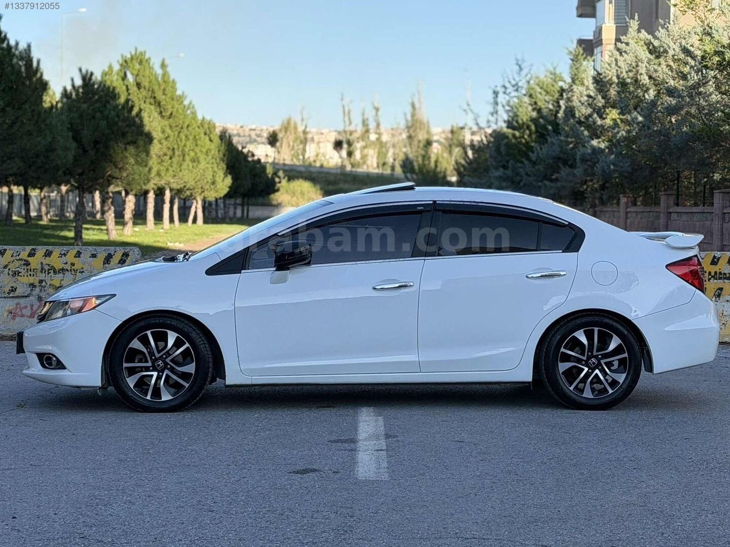 Galeriden Honda Civic 1.6i VTEC Eco Elegance 2015 Model Kayseri 268.000 km Beyaz 4