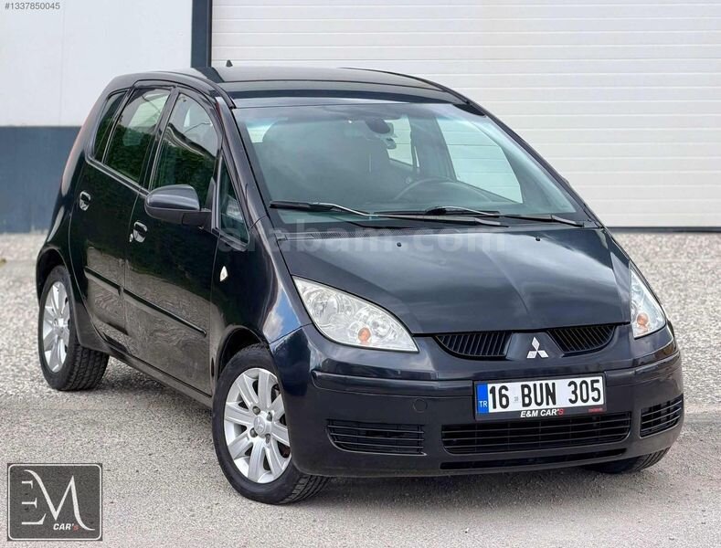 Galeriden Mitsubishi Colt 1.3 Invite 2009 Model Eskişehir 173.000 km Siyah