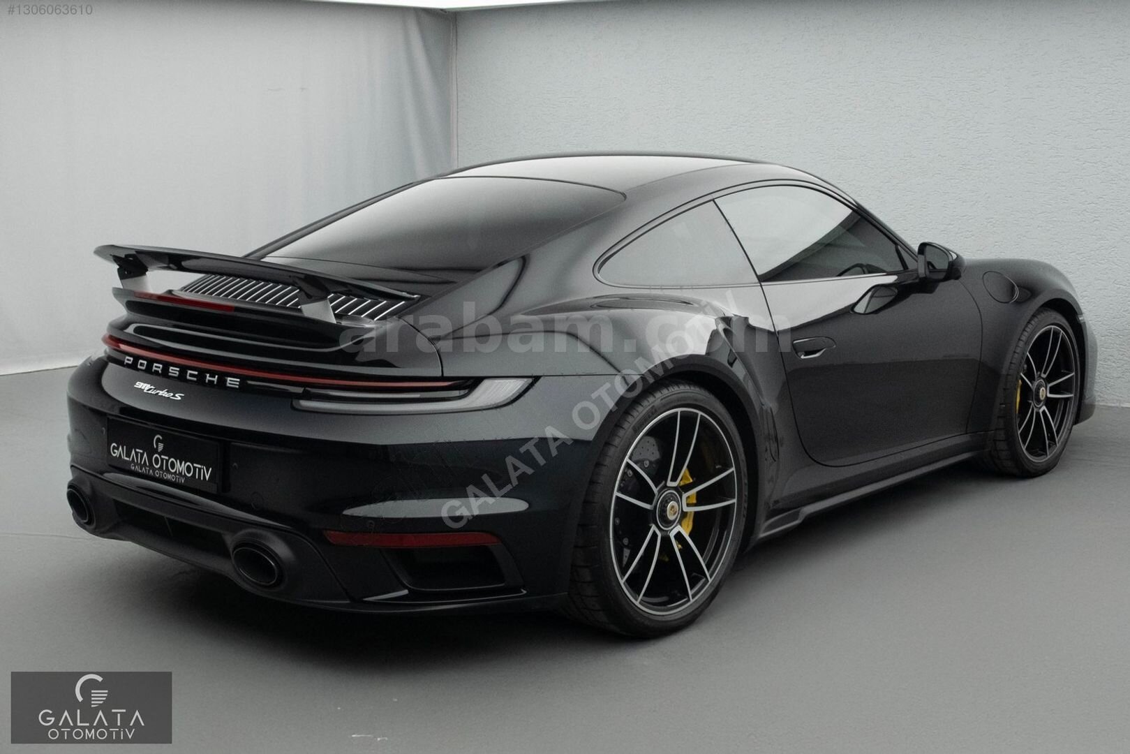Galeriden Porsche 911 Turbo S 2023 Model İstanbul 6.250 km Siyah 6