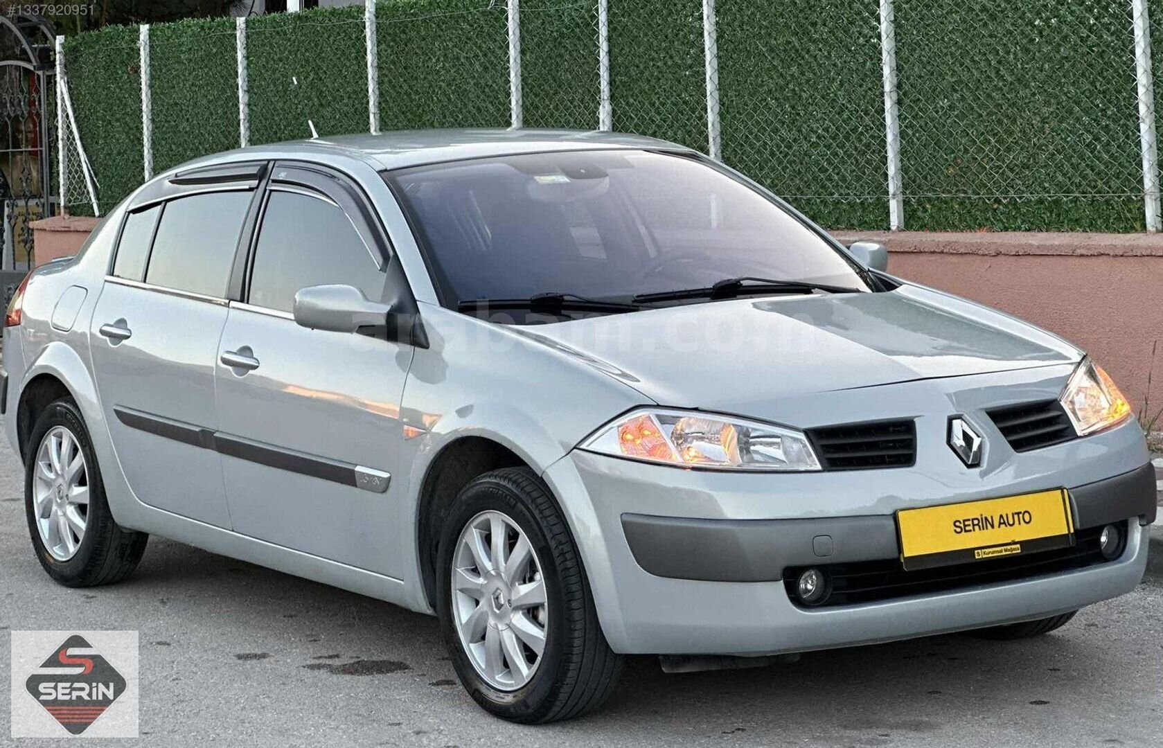 Galeriden Renault Megane 1.6 Dynamique 2004 Model Tokat 194.500 km Gri 3