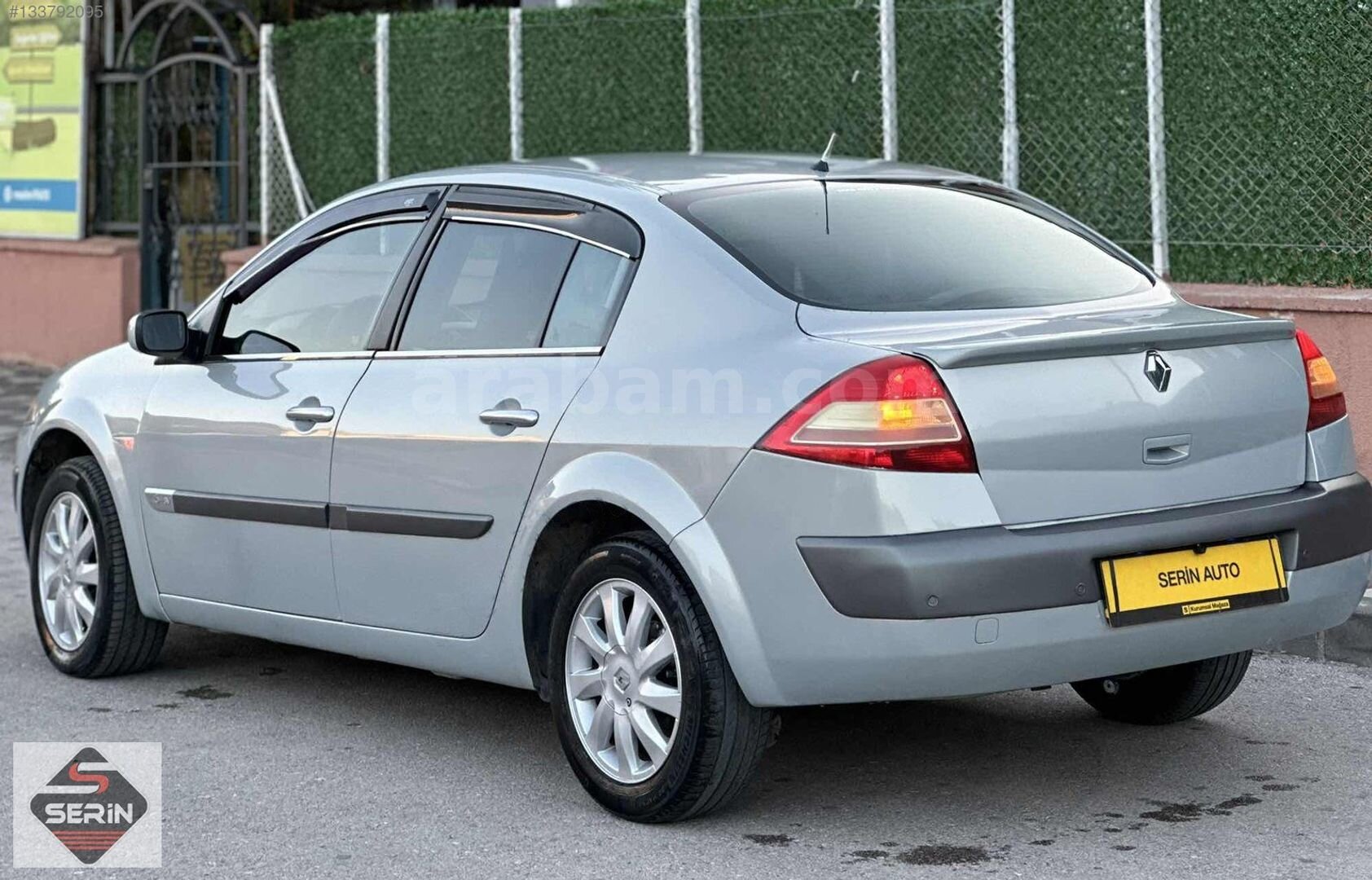 Galeriden Renault Megane 1.6 Dynamique 2004 Model Tokat 194.500 km Gri 7