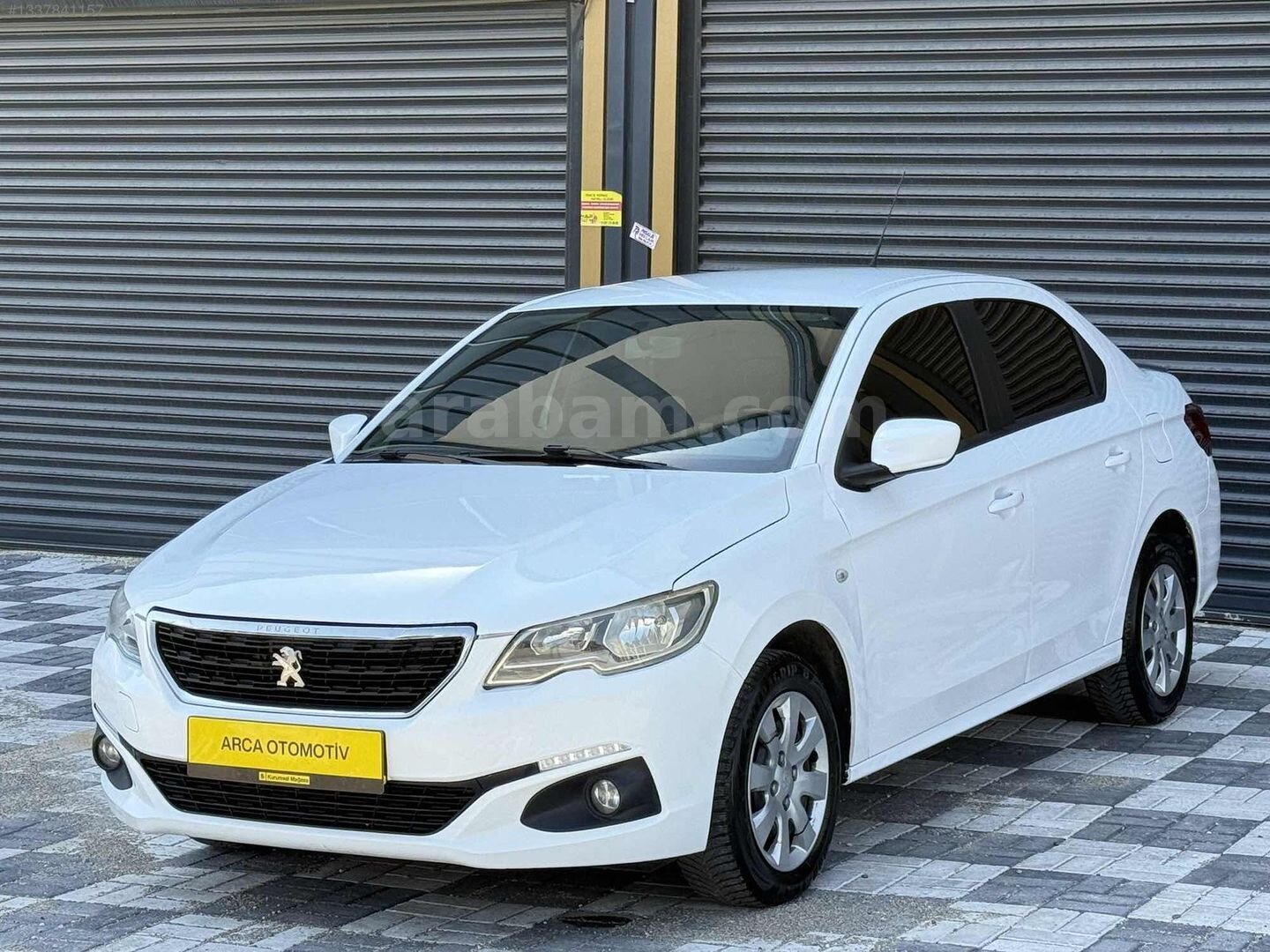 ARCA OTO'DAN 2017 MODEL DÜŞÜK KM HATASIZ AYARINDA CAM GİBİ 4