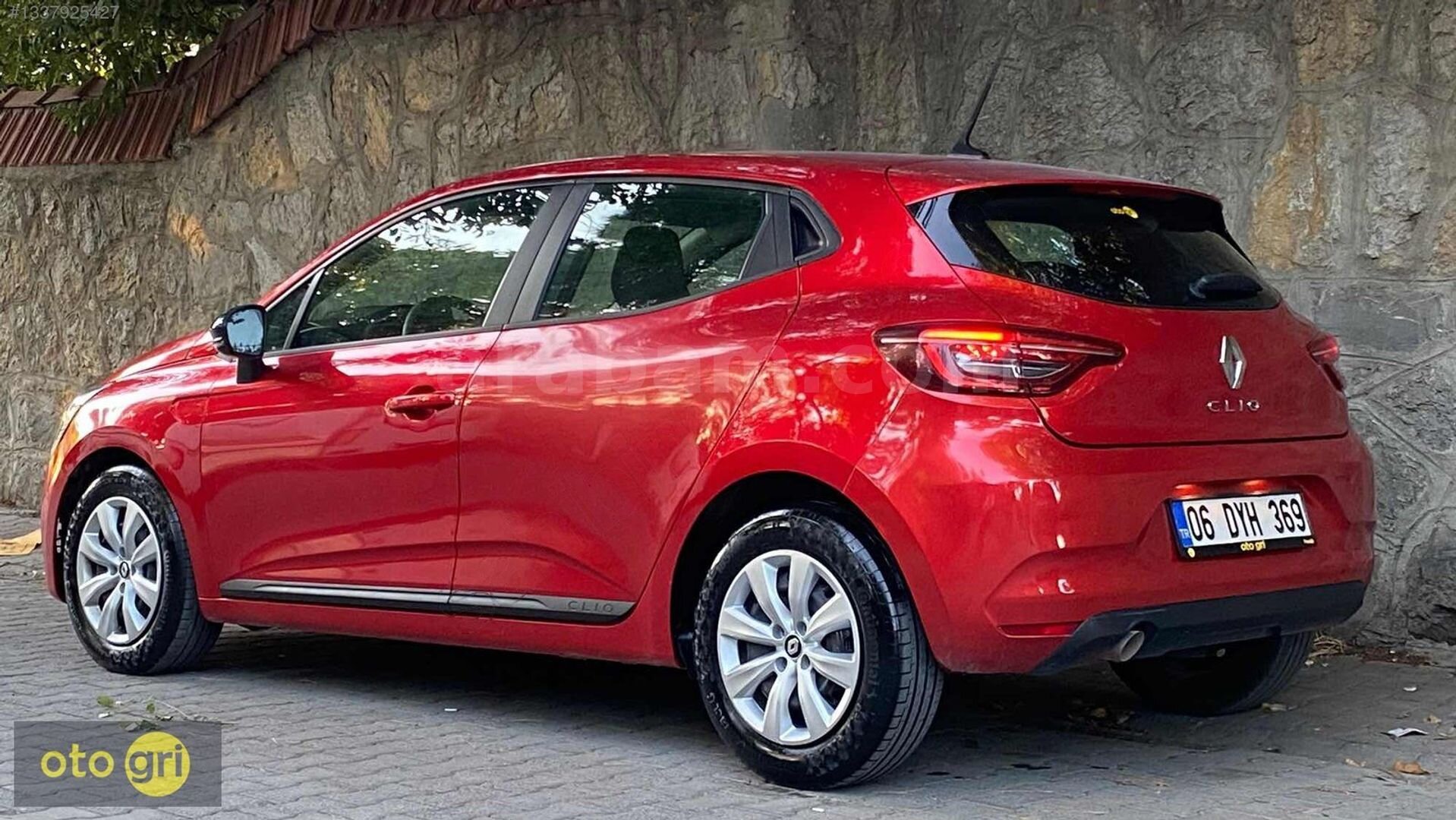 Galeriden Renault Clio 1.0 TCe Joy 2023 Model İstanbul 92.000 km Kırmızı 5
