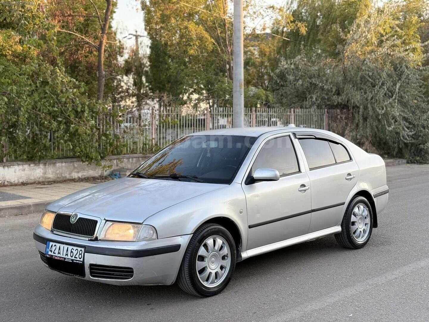 2004 1.6 LPG'Lİ OCTAVİA HATASIZ AYARINDA 2 PARÇA LOKAL BOYA 6