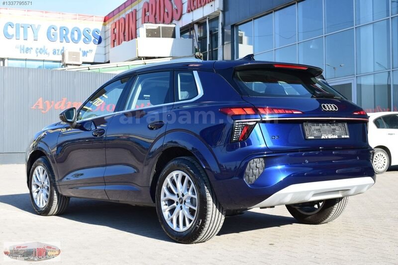2025 AUDİ Q3 1.5 TFSİ MAVİ / 6.100 KM /HATASIZ 4