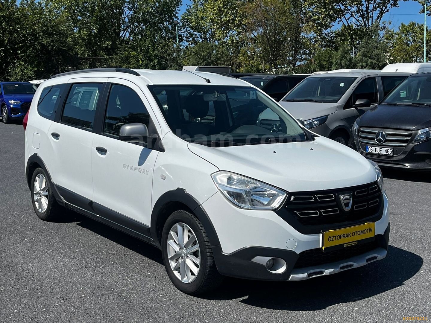 ÖZTOPRAK-2022 DACİA LODGY STEPWAY 7 KİŞİLİK HATASIZ-4.75 VADE 4