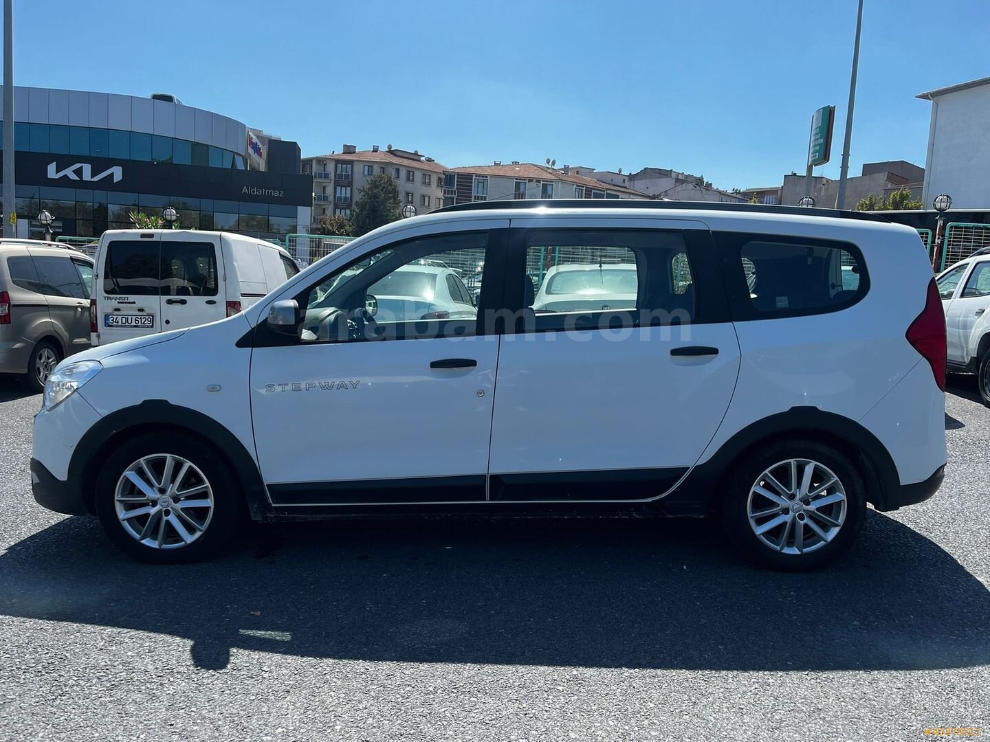 ÖZTOPRAK-2022 DACİA LODGY STEPWAY 7 KİŞİLİK HATASIZ-4.75 VADE 6