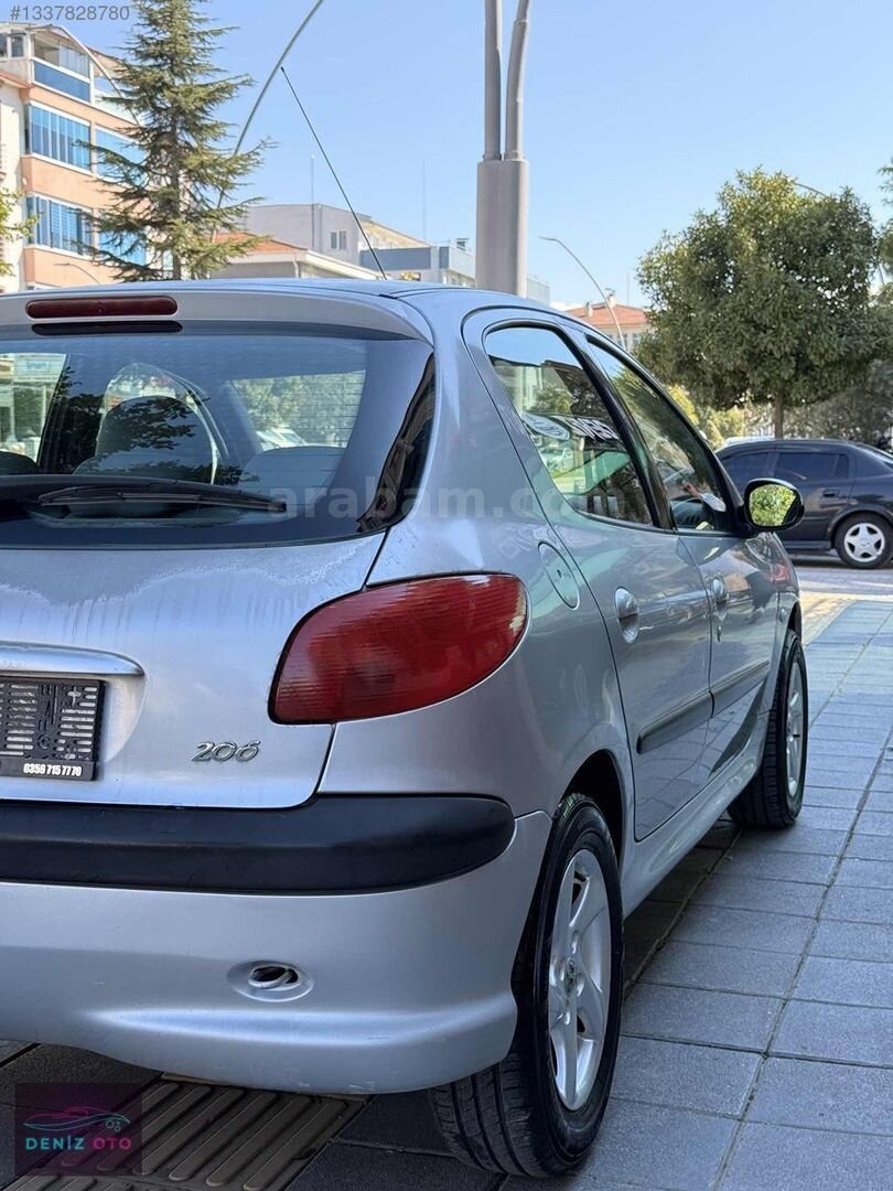 Galeriden Peugeot 206 1.6 XT 2004 Model Tokat 138.000 km Gri 5
