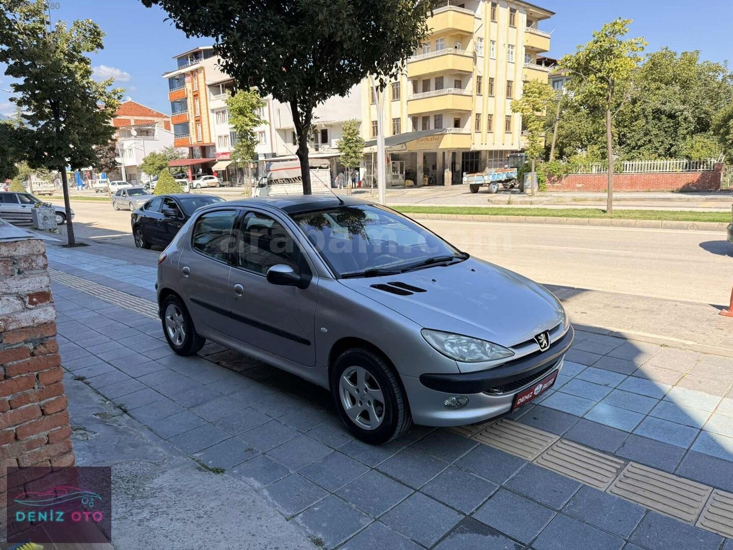 Galeriden Peugeot 206 1.6 XT 2004 Model Tokat 138.000 km Gri 4