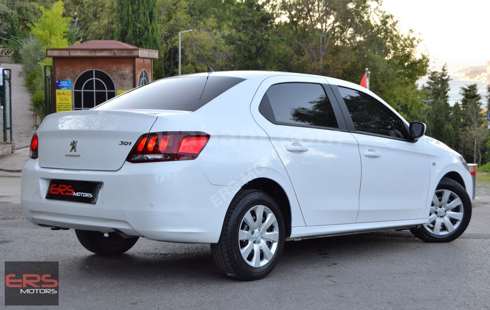 Galeriden Peugeot 301 1.5 BlueHDI Active 2020 Model İstanbul 140.000 km Beyaz 2