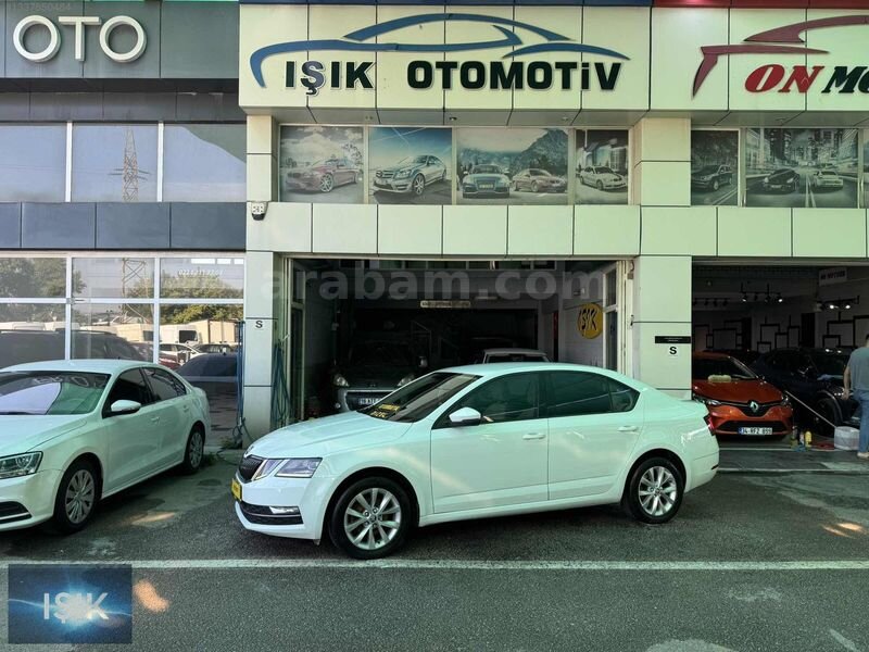 2019 MODEL DİZEL OTOMATİK VİTES SKODA OCTAVİA 1.6 TDI STYLE CR