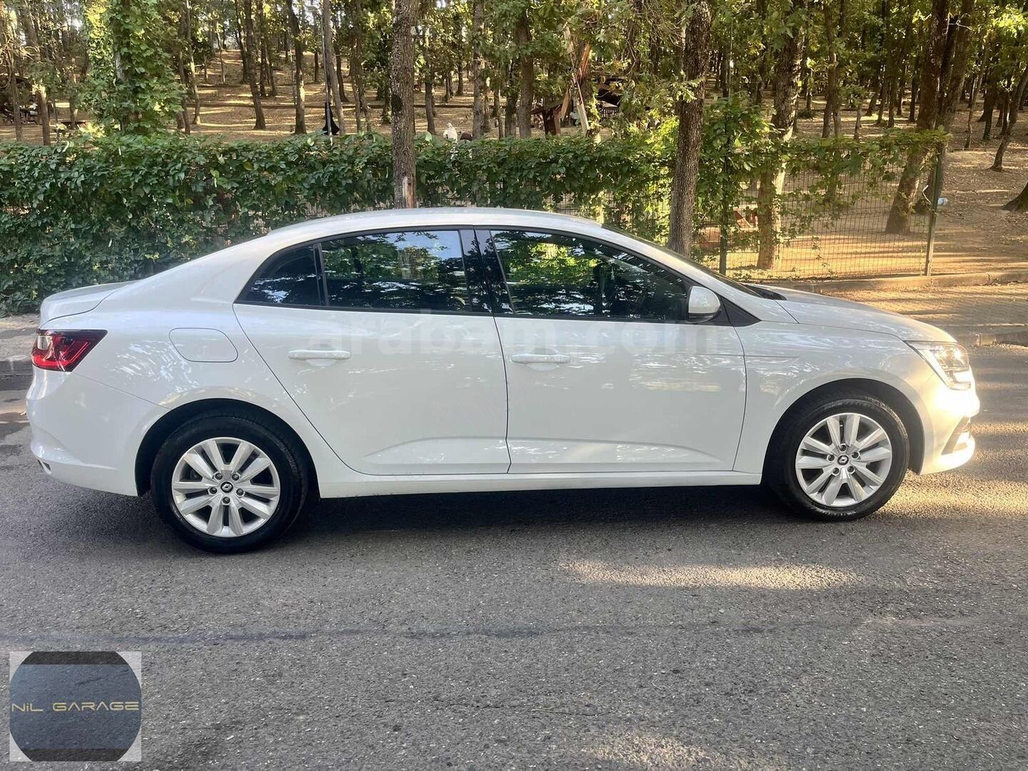 Galeriden Renault Megane 1.3 TCe Touch 2025 Model İstanbul 34.000 km Beyaz 7