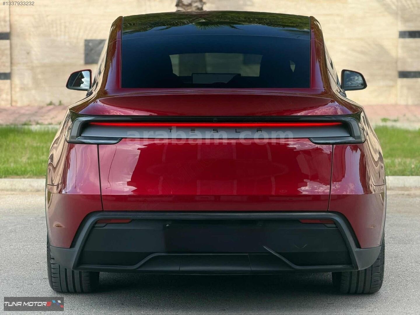 Galeriden Tesla Model Y Premium (Juniper) 2025 Model Antalya 11.000 km Bordo 3