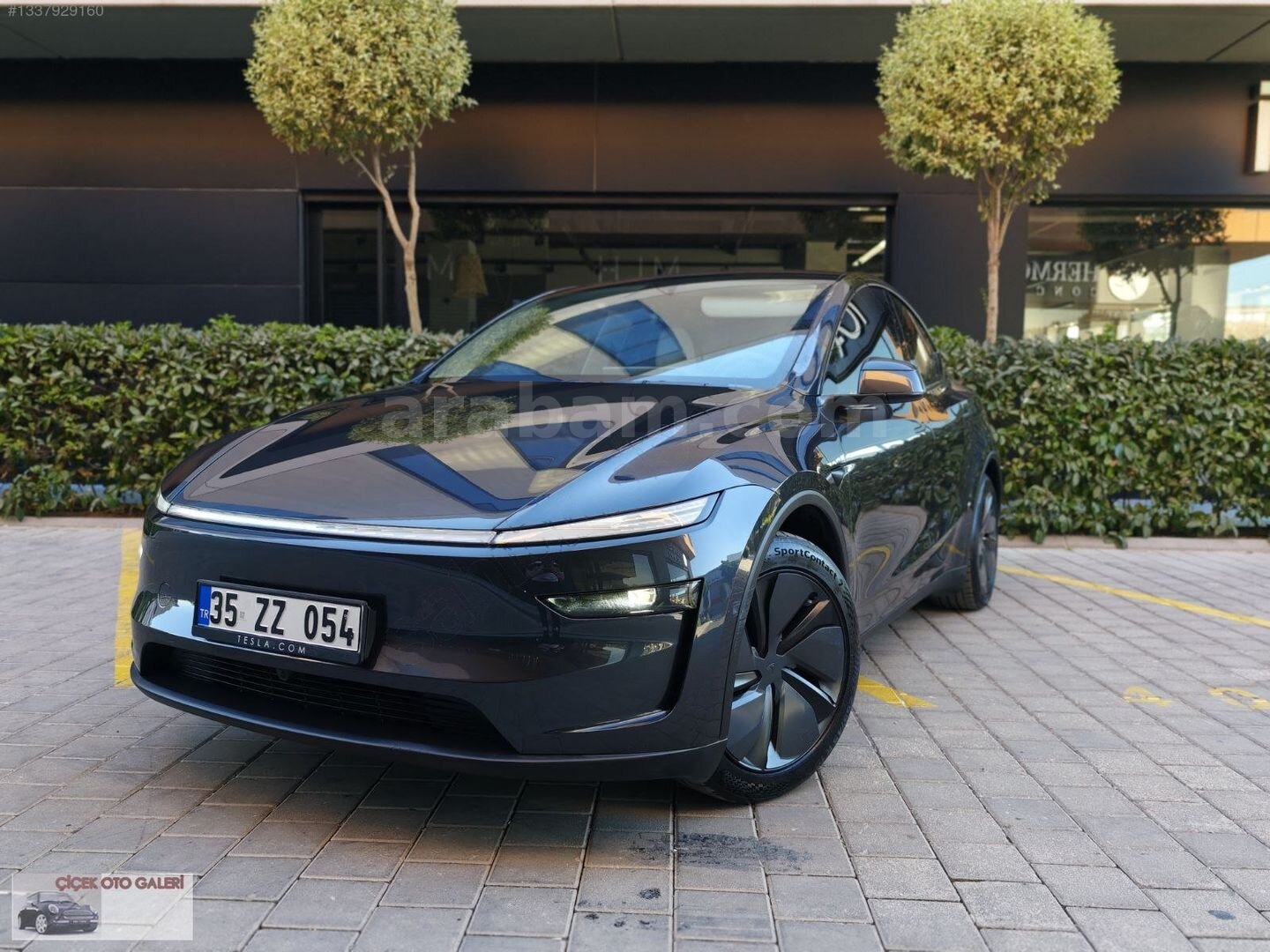 Galeriden Tesla Model Y Premium (Juniper) 2025 Model İzmir 28.000 km Siyah 3