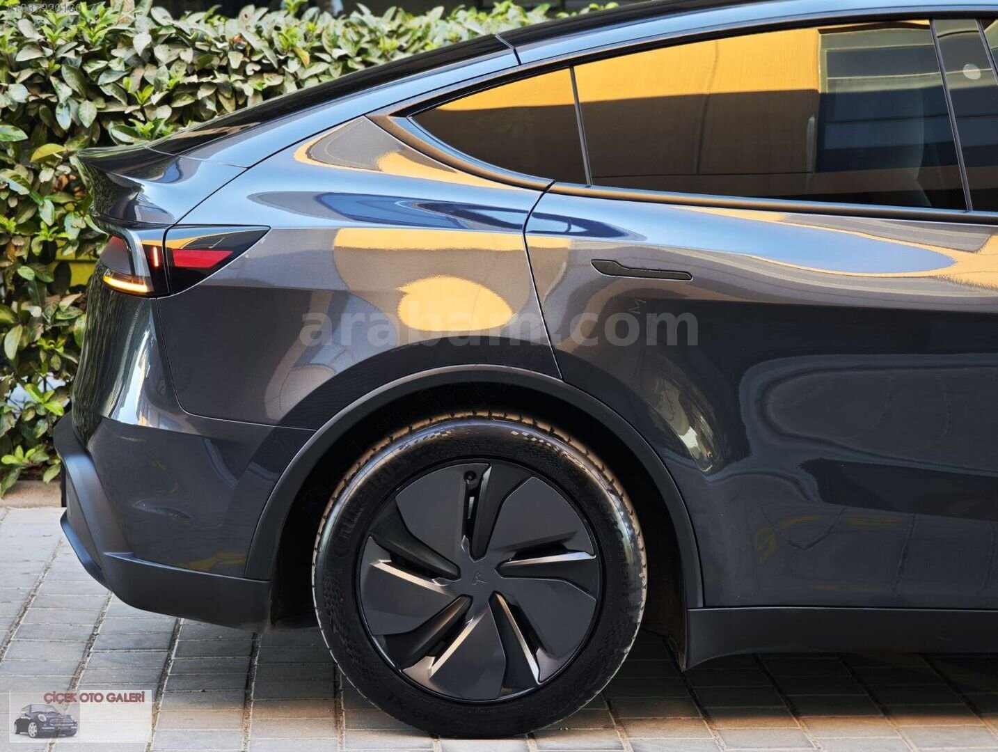 Galeriden Tesla Model Y Premium (Juniper) 2025 Model İzmir 28.000 km Siyah 7