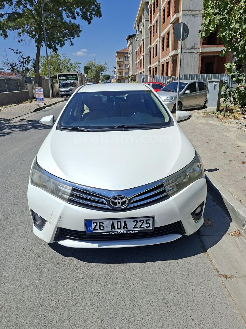 Sahibinden Toyota Corolla 1.4 D-4D Advance 2015 Model İstanbul 408.000 km Beyaz 1