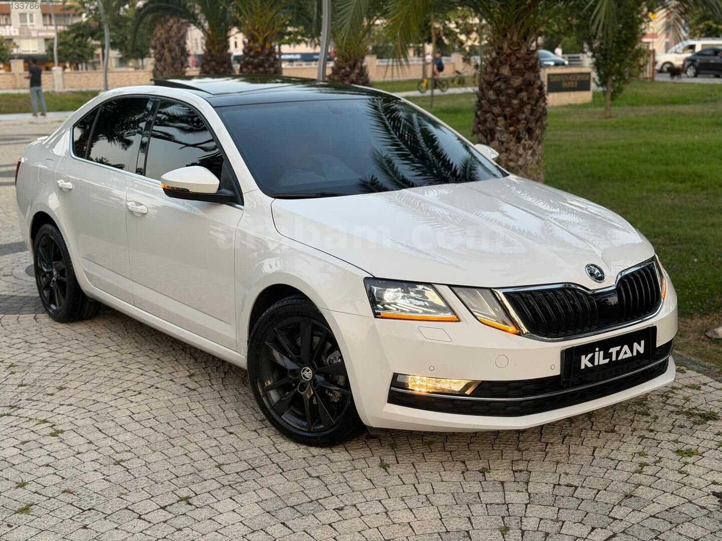 2017 HATASIZ SKODA OCTAVİA 1.4 TSI SPORT CAM TAVAN OTOMATİK 2
