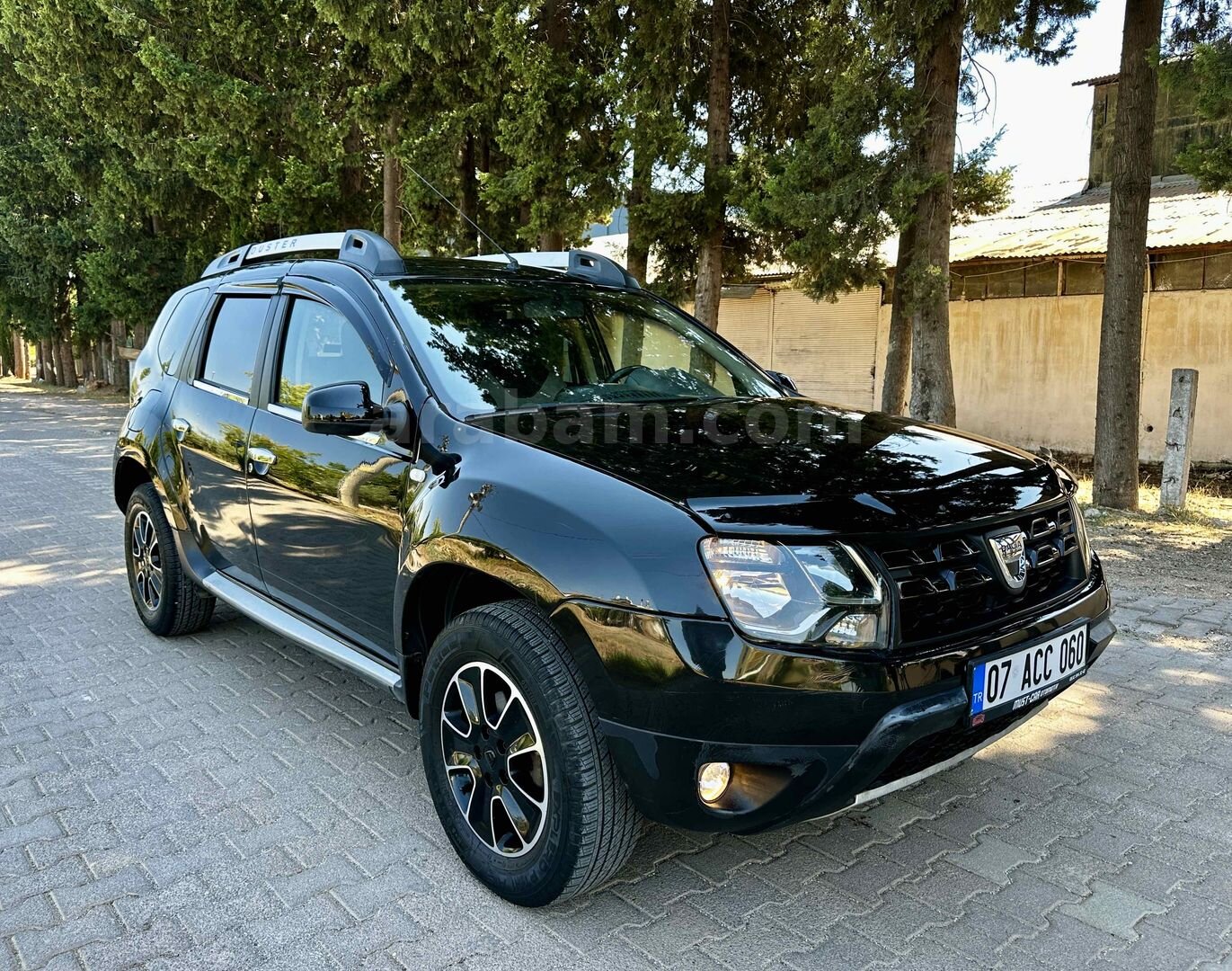 MUST-CAR'dan 2017 DACIA DUSTER BLACKSHADOW 1.5 DCI EDC 92KM 1